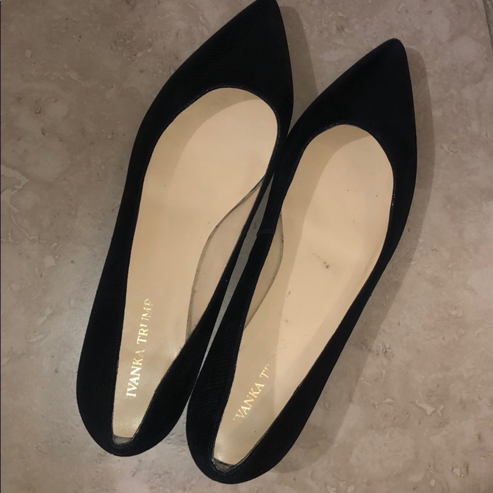 Black Leather Flats .